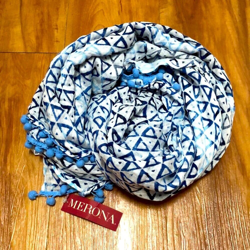 Merona Blue Diamond Blanket Scarf